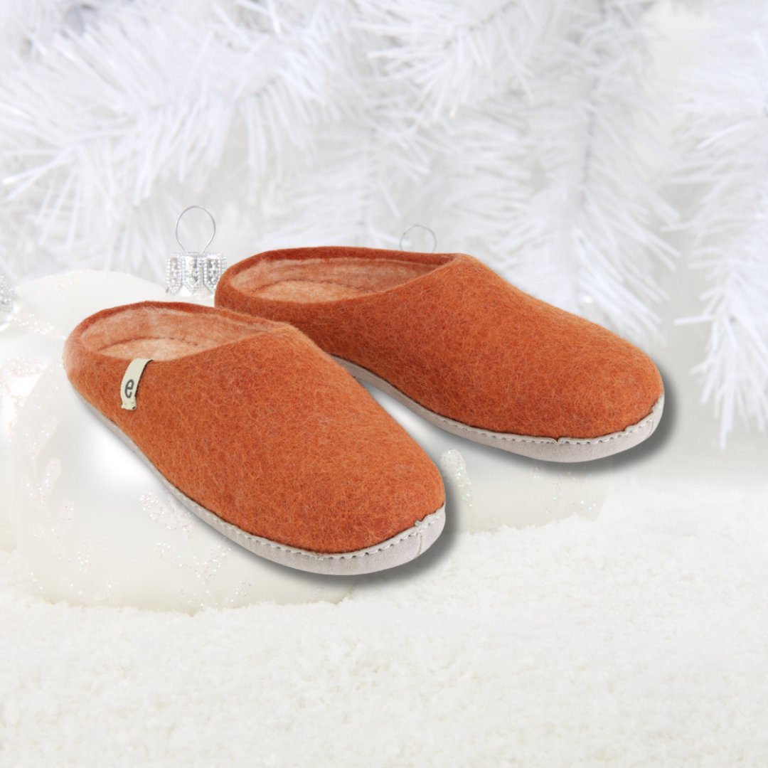 100% handmade slippers in real wool and leather