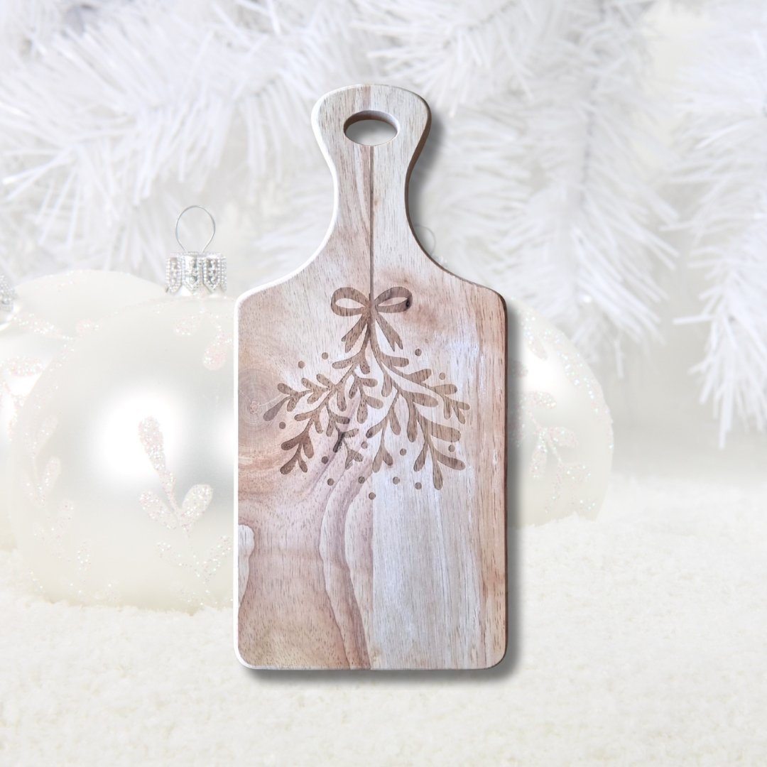 Cutting board as a Christmas gift - Mistletoe