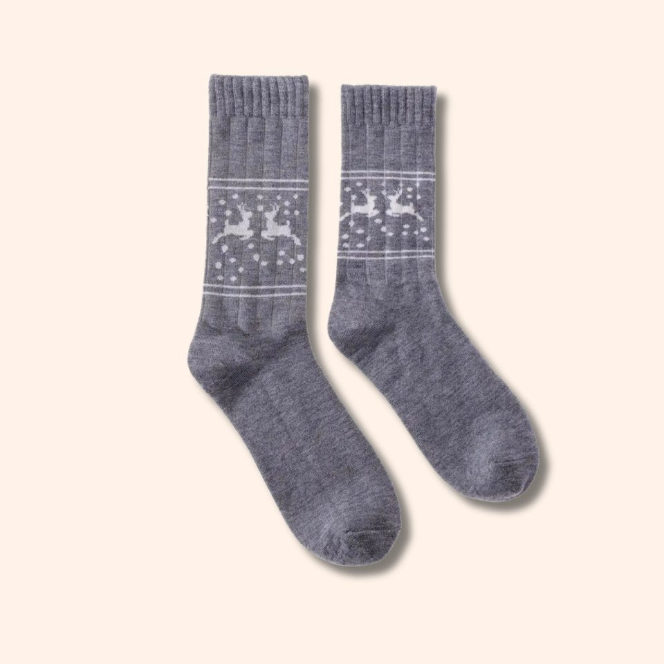 Wool socks with reindeer motif