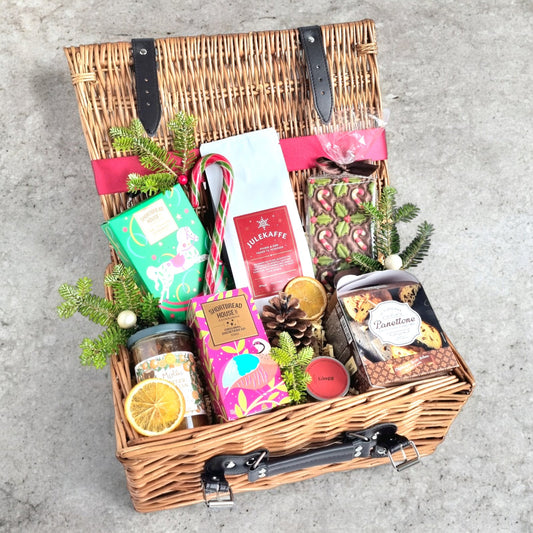 Gift basket for Christmas (with home delivery)